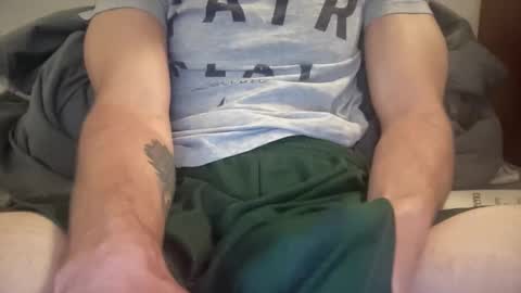 Snapshot of andrewholdsteady chatting on October 24, 11:12 pm andrewholdsteady online show from October 24, 11:12 pm