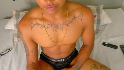 ANDREW KENNOXX online show from March 30, 7:37 pm