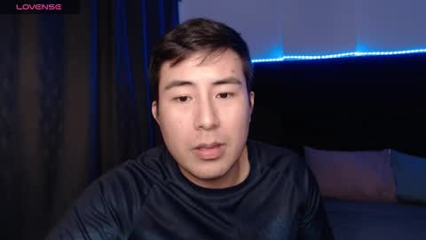 andrewmhilton_ online show from February 22, 8:02 am