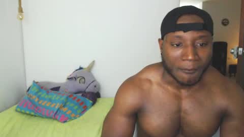 Snapshot of andrewoconnor__ chatting on December 2, 1:03 am Andrew Oconnor online show from December 2, 1:03 am