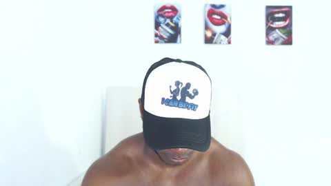 Snapshot of andrewoconnor__ chatting on May 10, 5:18 pm Andrew Oconnor online show from May 10, 5:18 pm