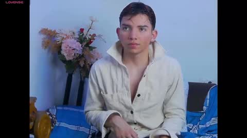 AndreWortix online show from December 4, 4:33 am