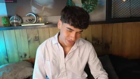 AndreWortix online show from April 14, 8:48 pm