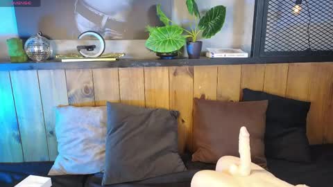 AndreWortix online show from April 20, 4:26 am