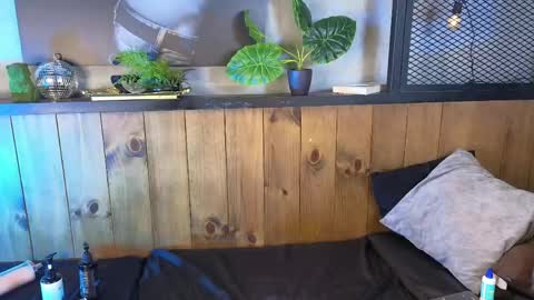 AndreWortix online show from April 22, 6:05 am