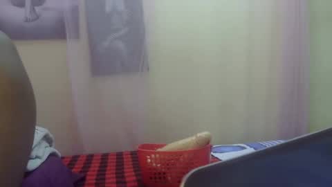 Snapshot of andrian_ chatting on February 27, 10:04 am Andrian online show from February 27, 10:04 am