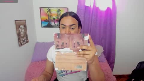 Snapshot of andrys_hot chatting on October 24, 9:11 pm Andrys online show from October 24, 9:11 pm