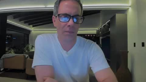 Snapshot of andy0pandi chatting on February 18, 1:54 am Andrew online show from February 18, 1:54 am