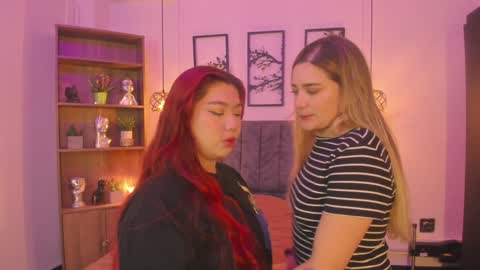 andy_and_emma online show from December 8, 12:41 pm