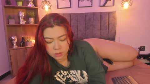 andy_and_emma online show from December 9, 3:54 pm