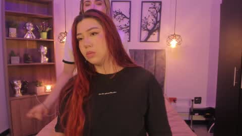 andy_and_emma online show from December 25, 12:15 pm