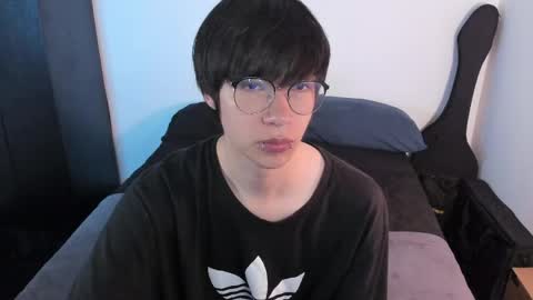 twx Andy twink3 online show from April 17, 9:51 pm