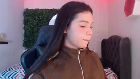 Snapshot of andy_bell_x chatting on December 31, 5:33 am ANDY online show from December 31, 5:33 am