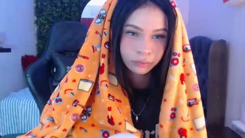 Snapshot of andy_bell_x chatting on January 21, 4:32 am ANDY online show from January 21, 4:32 am