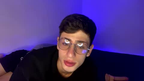 Snapshot of andy_collins__ chatting on February 28, 3:15 am andy_collins__ online show from February 28, 3:15 am