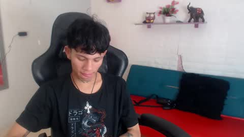 andy_dan1 online show from November 18, 3:27 pm