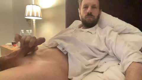 Snapshot of andy_landy_ chatting on December 18, 1:23 pm andy_landy_ online show from December 18, 1:23 pm