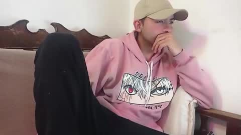 Snapshot of andy_magic_ chatting on October 24, 10:28 pm andy_magic_ online show from October 24, 10:28 pm