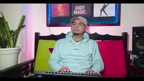 Snapshot of andy_magic_ chatting on November 22, 5:17 am andy_magic_ online show from November 22, 5:17 am