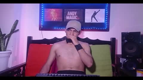 Snapshot of andy_magic_ chatting on November 24, 1:38 am andy_magic_ online show from November 24, 1:38 am