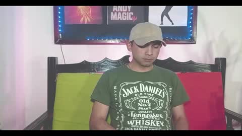 Snapshot of andy_magic_ chatting on December 2, 1:33 am andy_magic_ online show from December 2, 1:33 am