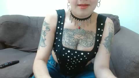 Snapshot of andy_rock_ chatting on October 9, 11:08 am andy online show from October 9, 11:08 am