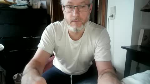 Snapshot of andyberg8 chatting on December 16, 7:48 am Andy online show from December 16, 7:48 am