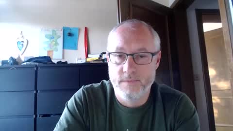 Snapshot of andyberg8 chatting on September 19, 6:04 am Andy online show from September 19, 6:04 am