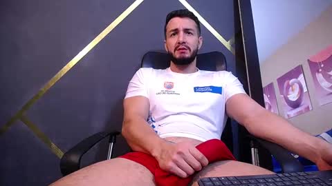 Snapshot of andyblass chatting on January 25, 1:19 pm AndyBlass online show from January 25, 1:19 pm