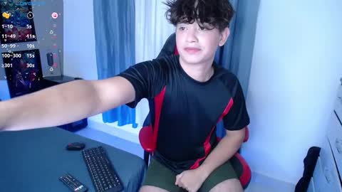 andy online show from December 13, 11:28 pm