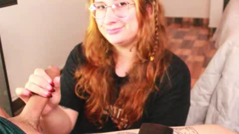 Snapshot of andycherrysecrets chatting on November 4, 10:20 pm Cherry online show from November 4, 10:20 pm