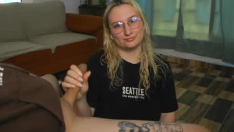 Cherry online show from April 7, 8:53 pm