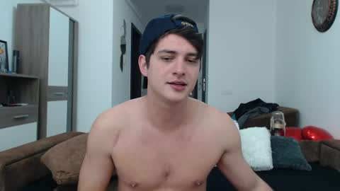 Snapshot of andyfame1 chatting on February 25, 4:53 pm Andy Fame online show from February 25, 4:53 pm