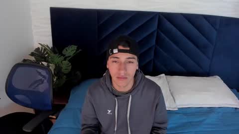 Andy Joy  online show from February 22, 10:40 am