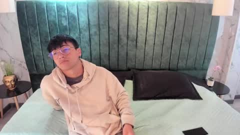 Andy Joy  online show from October 9, 11:30 am