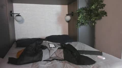 Andy Joy  online show from March 6, 10:56 am