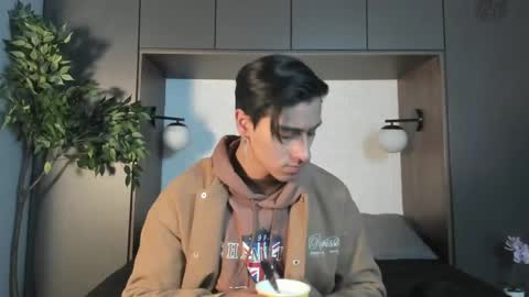 Andy Joy  online show from April 21, 11:38 am