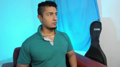 Snapshot of andylemonda chatting on February 28, 1:14 pm andylemonda online show from February 28, 1:14 pm