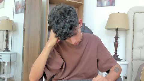 Snapshot of andyxibrat chatting on June 1, 7:15 pm andyxibrat online show from June 1, 7:15 pm