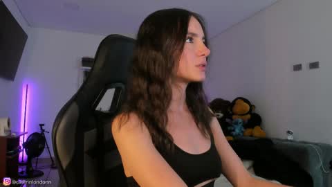      online show from March 30, 3:18 am