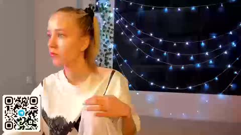 Anelly online show from March 13, 9:38 am