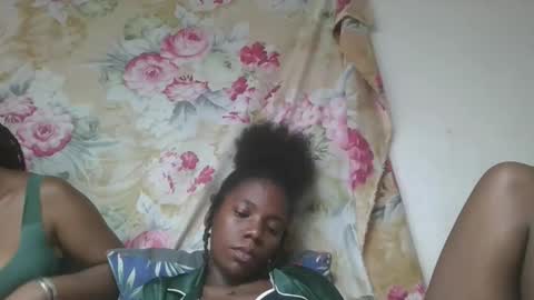 angeeliine online show from March 18, 2:15 am