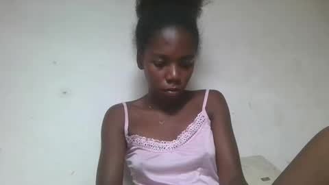 angeeliine online show from March 31, 6:36 am