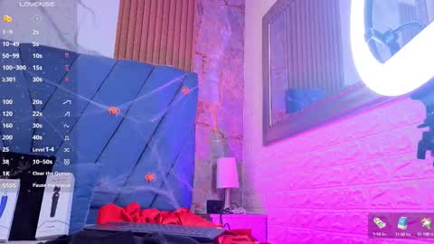 Snapshot of angel__red_ chatting on October 13, 4:12 am angel__red_ online show from October 13, 4:12 am