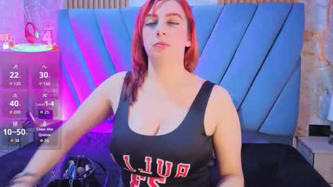 Snapshot of angel__red_ chatting on November 15, 3:04 am angel__red_ online show from November 15, 3:04 am