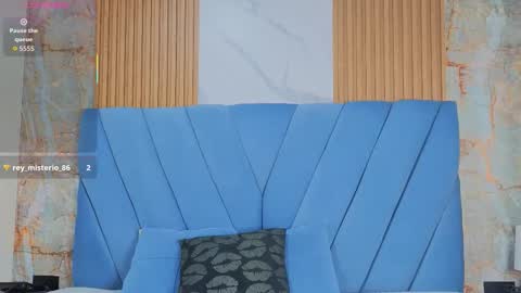 Snapshot of angel__red_ chatting on November 24, 3:28 am angel__red_ online show from November 24, 3:28 am