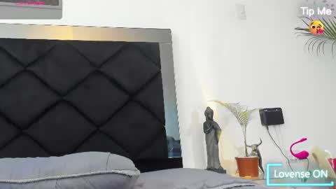 Snapshot of angel_adamx chatting on July 10, 9:56 am Angel online show from July 10, 9:56 am