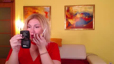 Alice PRIVATE IS OPEN online show from October 5, 3:54 pm