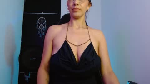 angel blackhot online show from February 11, 4:06 am