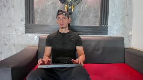 Snapshot of angel_blessed chatting on July 16, 12:00 pm angel_blessed online show from July 16, 12:00 pm